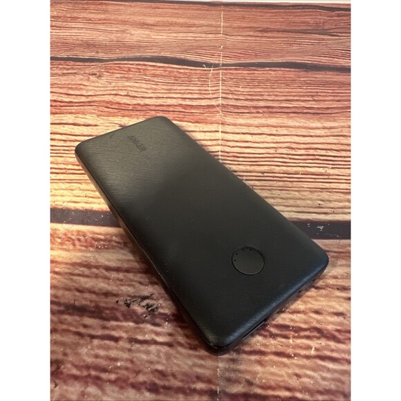 Anker PowerCore Slim 10000mAh Power Bank - Black - Picture 3 of 8